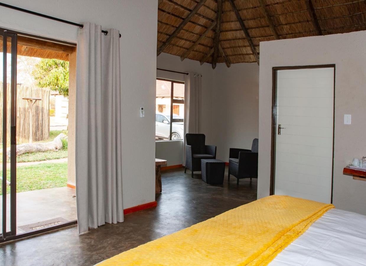 Bongan Safari Lodge Mbabat Extérieur photo