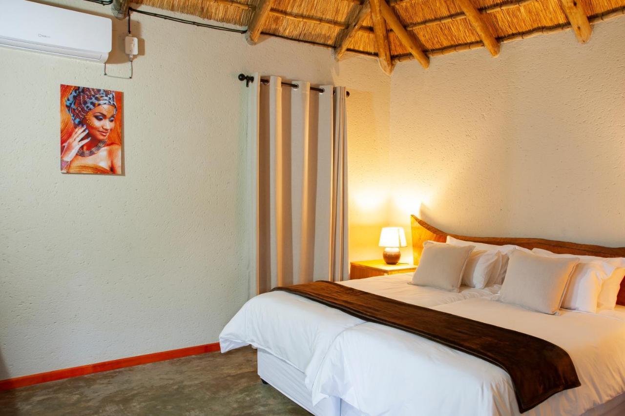 Bongan Safari Lodge Mbabat Extérieur photo